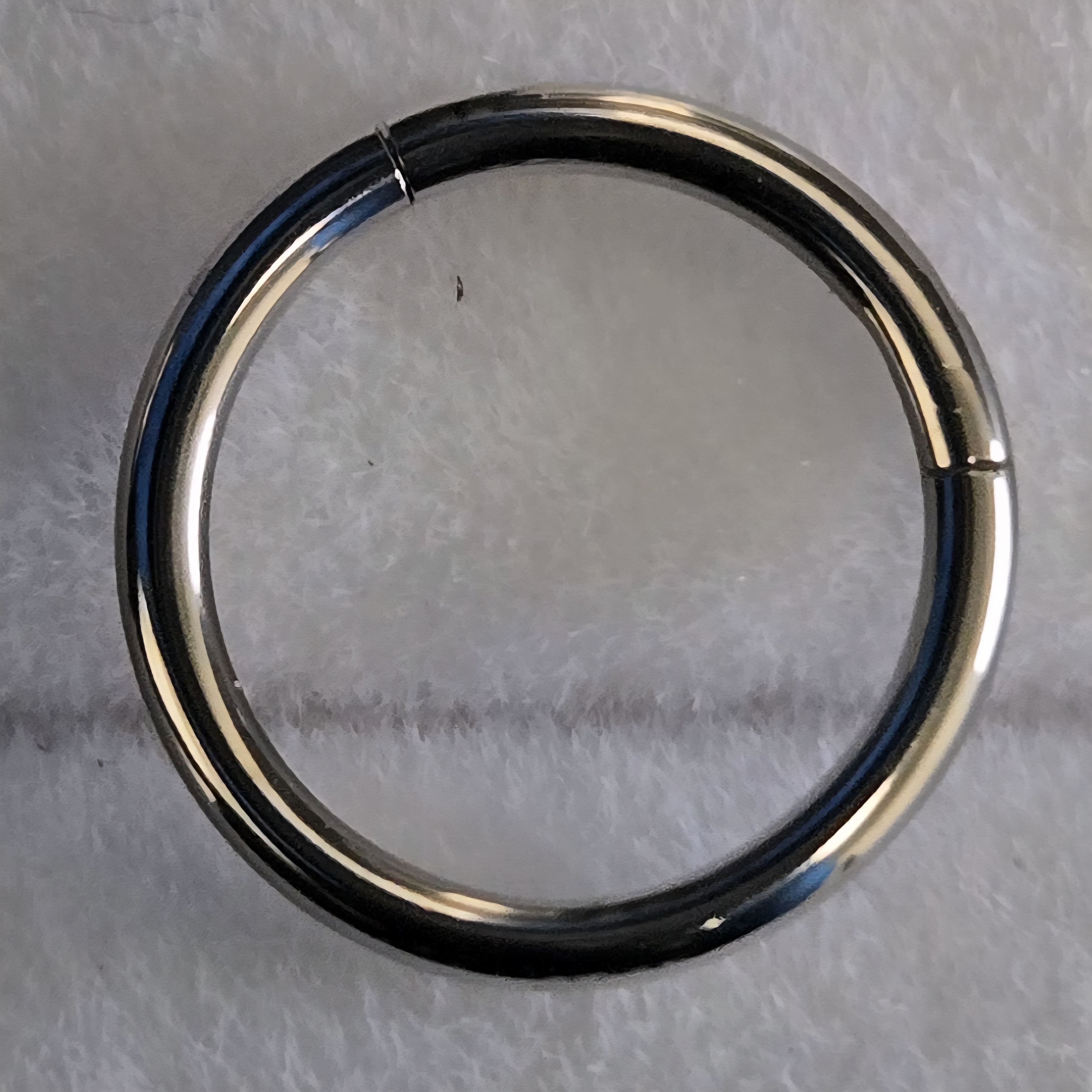 ASTM F136 Titanium clicker ring